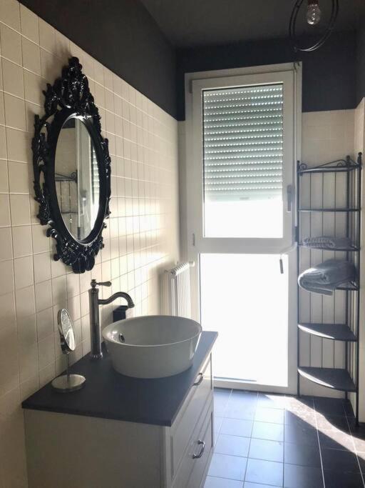 Appartement Comodo Bilocale Nuovo Milano Extérieur photo